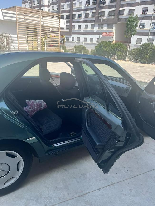 Mercedes Benz 