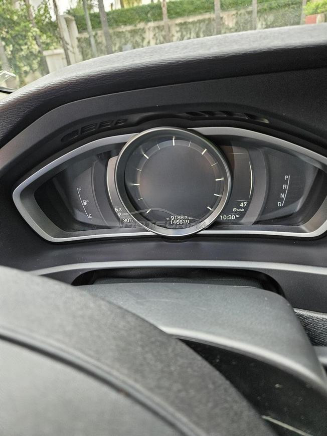 volvo v40 d2