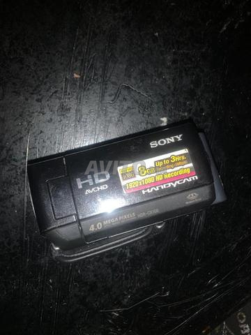 Sony Handycam neuve 2000 Dhs