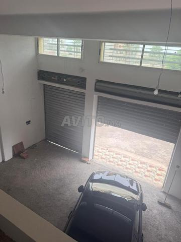 Local commercial 128 m² avec mezzanine - 2