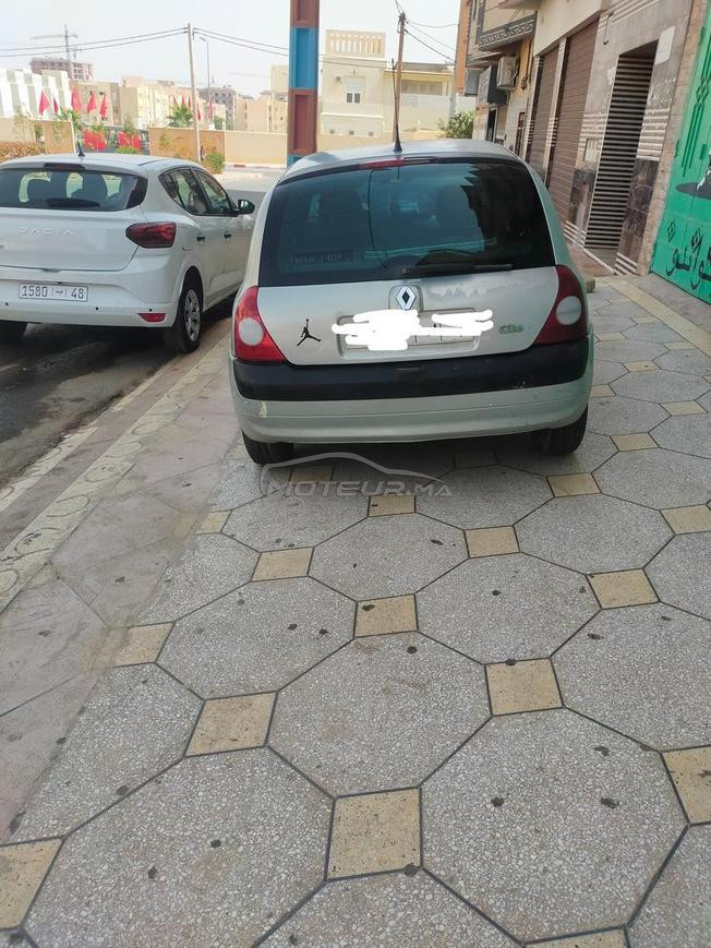 Renault Clio Essence Manuelle 2002 à Oujda
