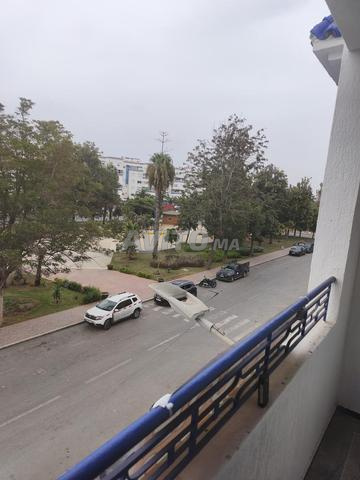 منزل 3 طوابق مع محل تجاري