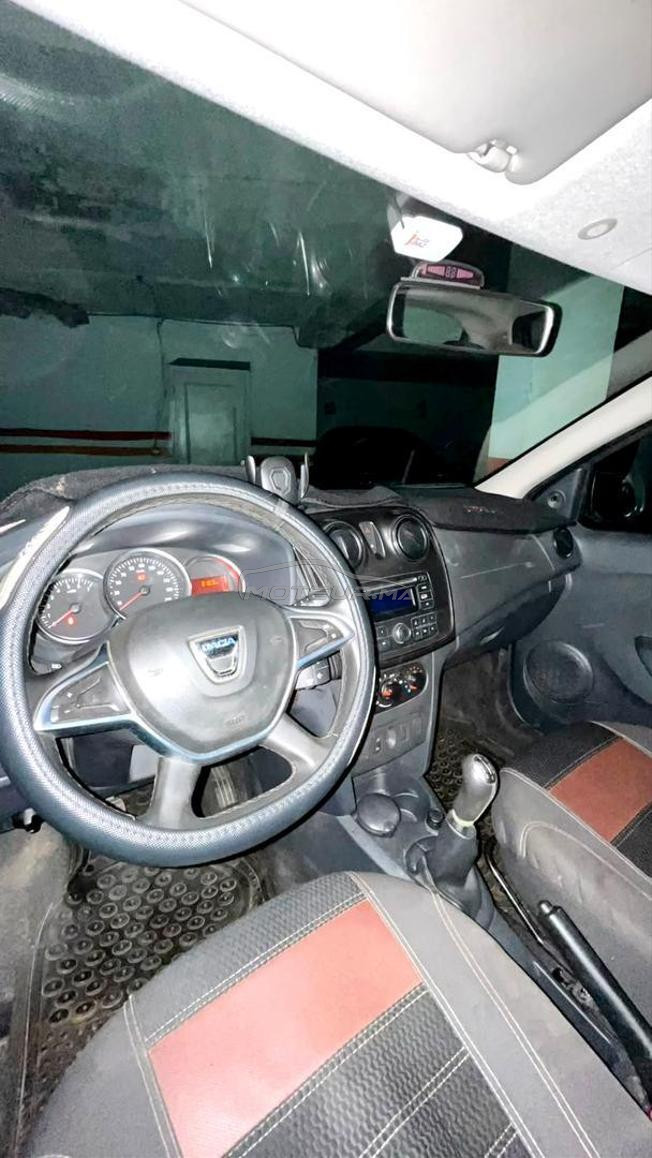 voiture jamais accidenté très bon état 