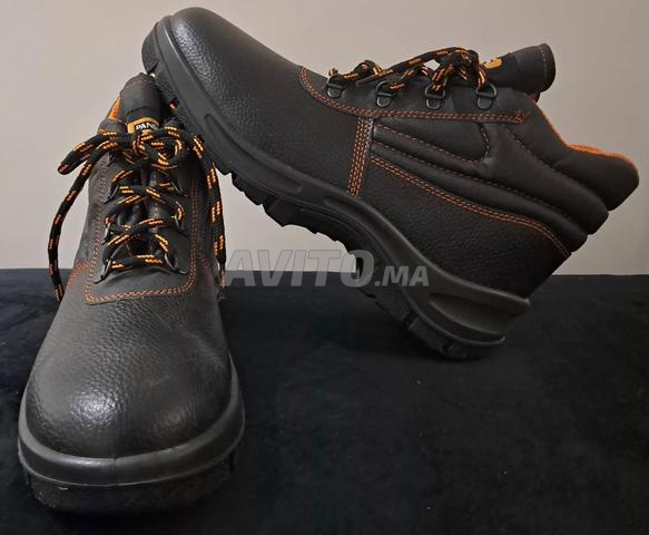 CHAUSSURE DE SÉCURITÉ AVEC EMBOUT ACIER - 2