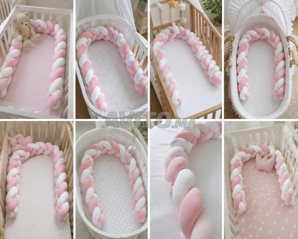 Tour de lit bébé tressé rose et blanc - 2