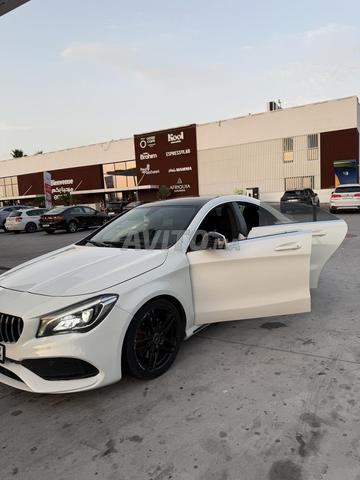 Mercedes-Benz CLA 220d AMG Line - 2