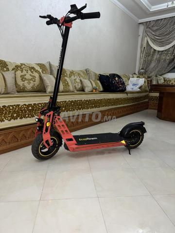 سكوتر كهربائي إيكو إكستريم بيسون