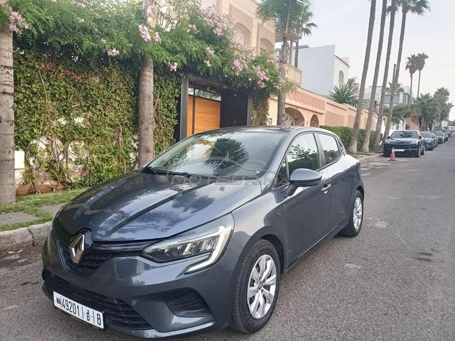 clio 5 trés bon état