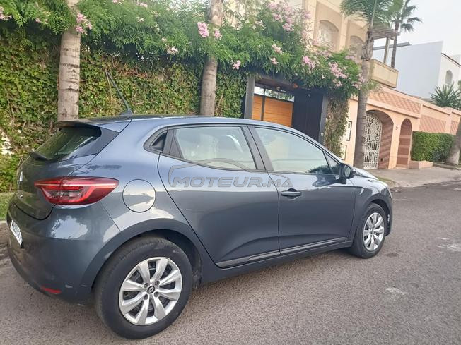clio 5 trés bon état
