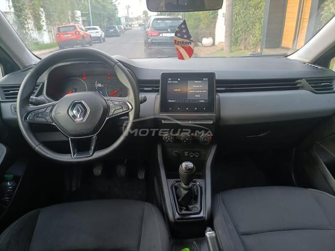 clio 5 trés bon état