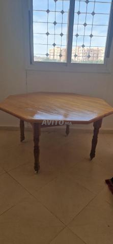 table salon marocain avec roulettes