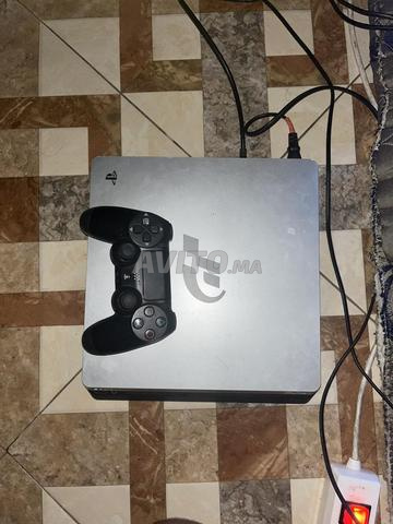 PS4 édition limitée Gran Turismo 1TB, encore neuve - 2