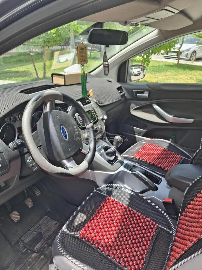 FORD KUGA A VENDRE