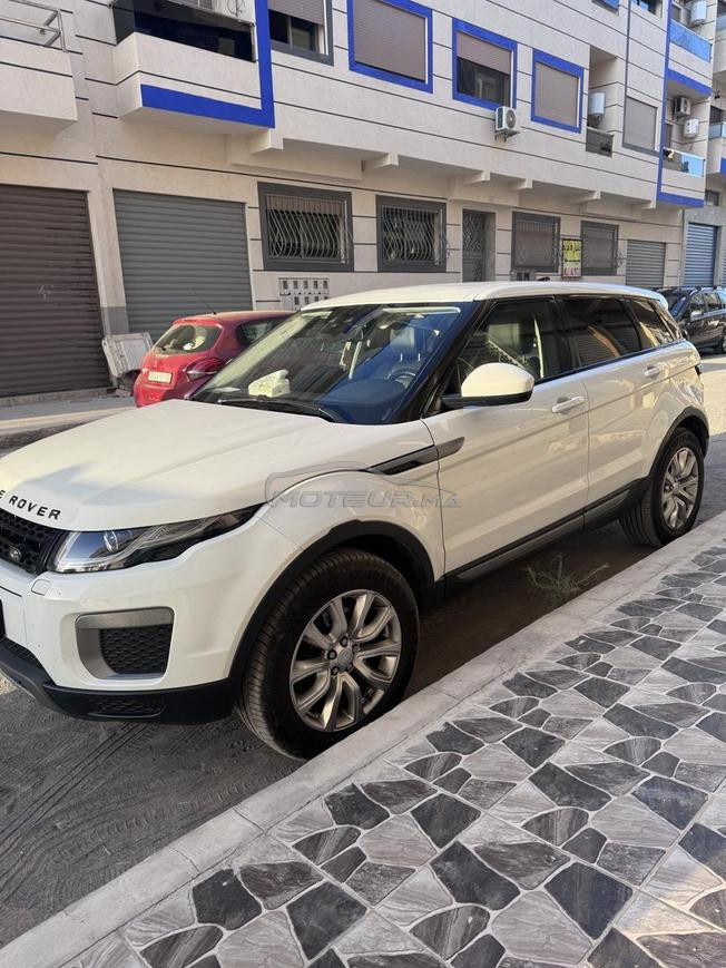 Range Rover évoque 2017