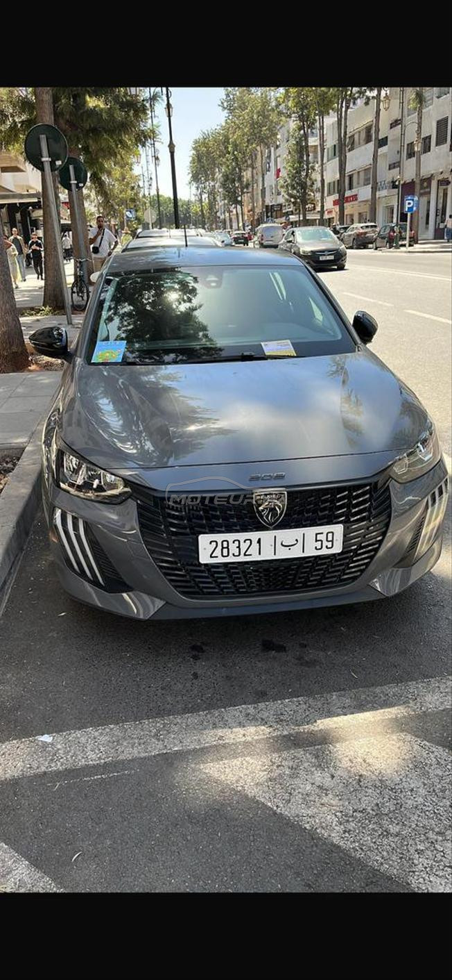 peugeut 208
