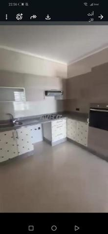 ..شقة للكراء الشهري سنطر فيل.. الطابق 5 أسانسير - 2