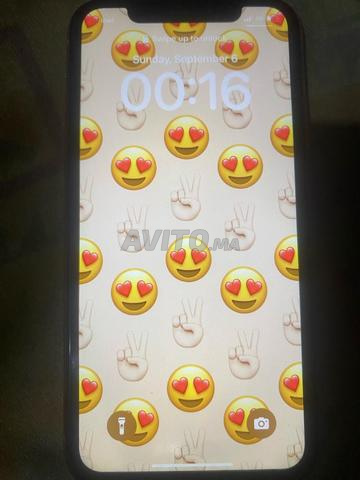 iPhone Xr en bon état - 2