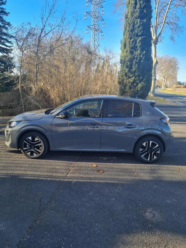 Peugeot e208 Electrique Non commercialisé au Maroc