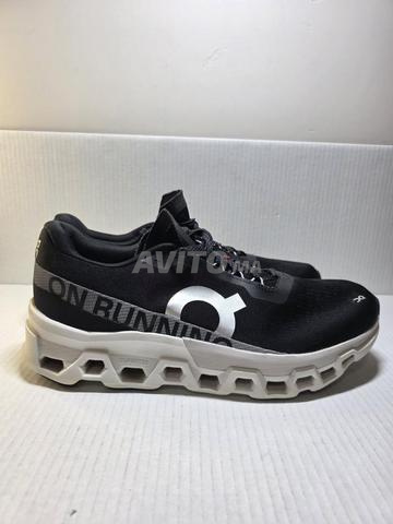 On Cloudmonster 2 Black Frost Homme - 2