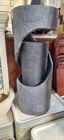 نافورة أسطوانية جديدة