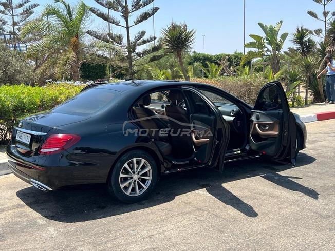 Mercedes Classe E 2016 Très Bon État 
