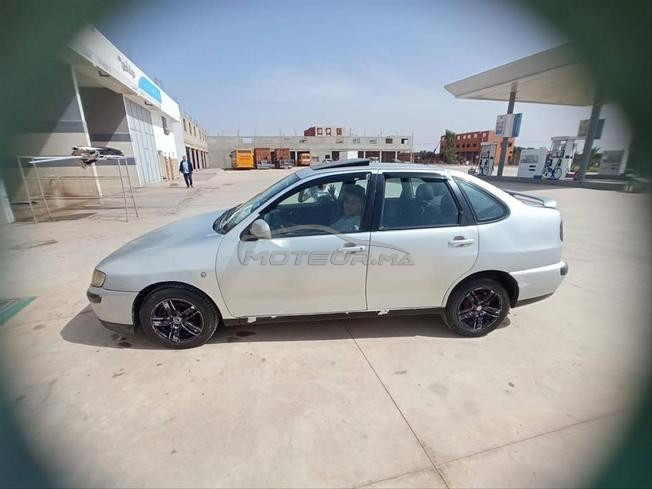 سيات كوردوبا بنزين يدوي 2000 في أكادير