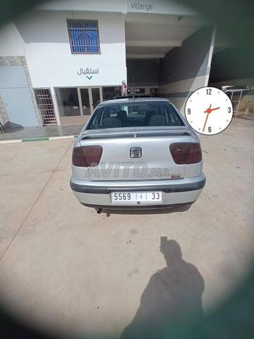 سيات كوردوبا بنزين يدوي 2000 في أكادير - 2