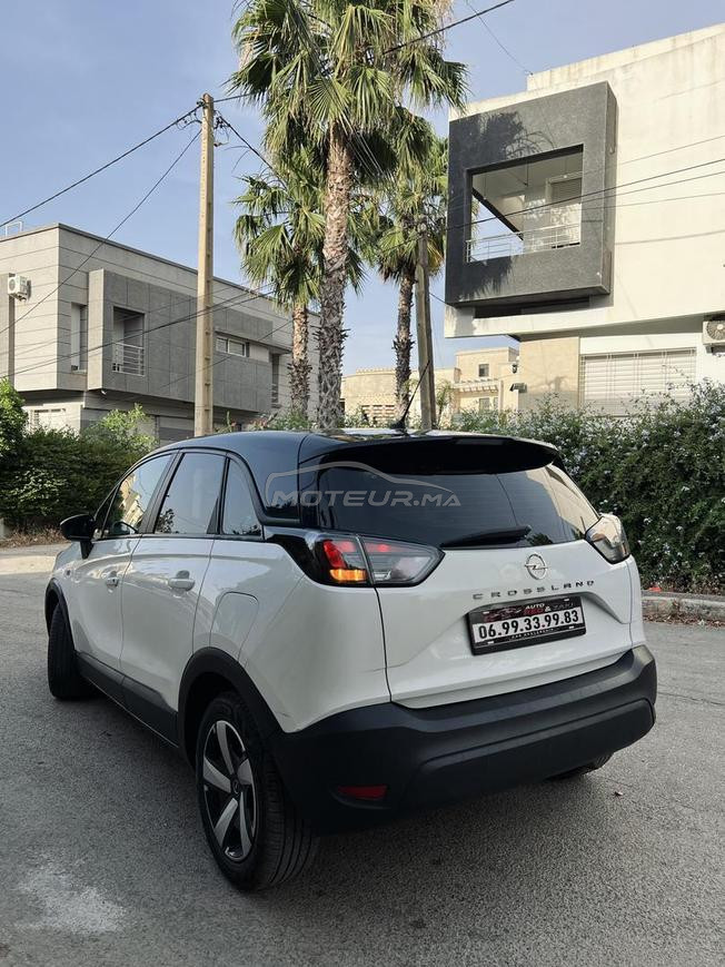 opel crosland