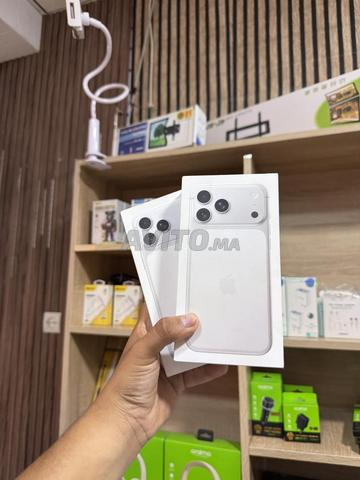 iPhone 17 pro max neuf - 2