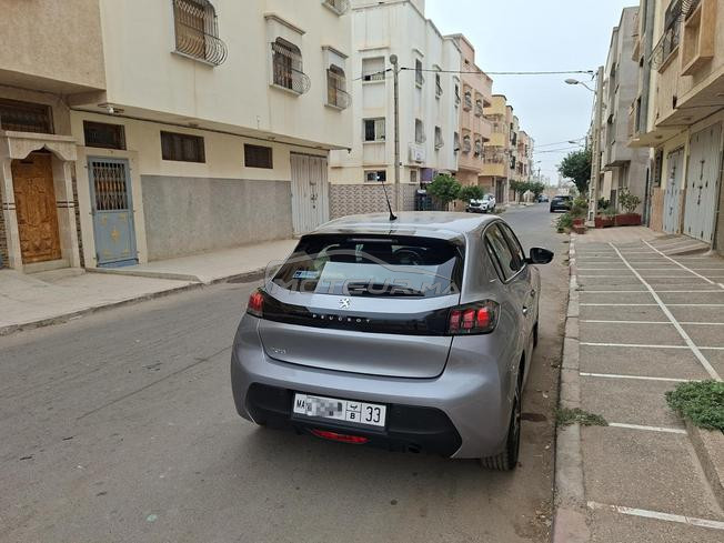 Peugeot 208 Diesel Manuelle 2023 à Agadir
