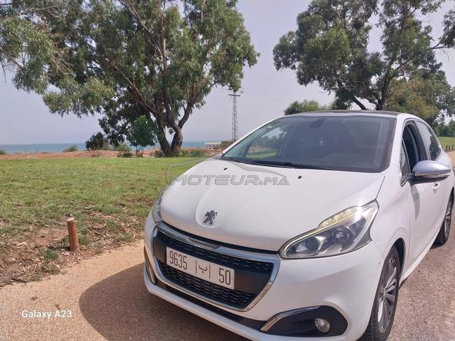 Peugeot 208 full options 