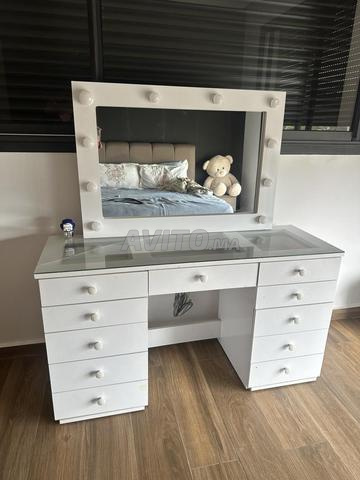 Coiffeuse blanche avec miroir - 2