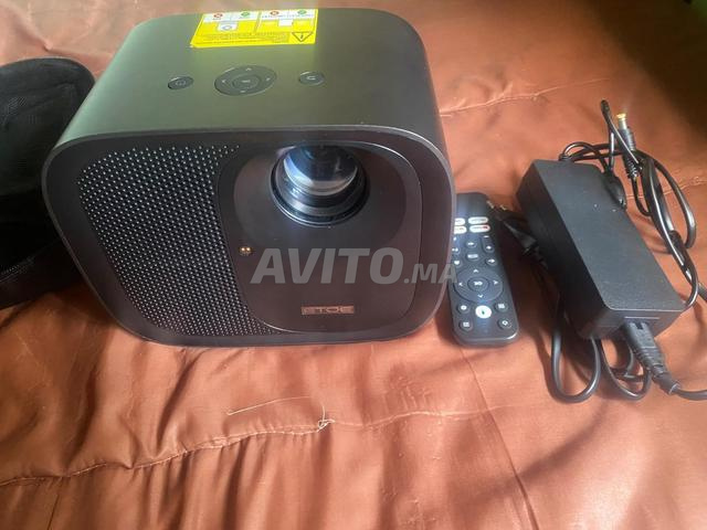 ETOE E3 Pro (Full HD / Android TV) - 2