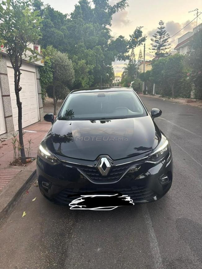 Renault Clio Essence Automatique 2023 à Casablanca