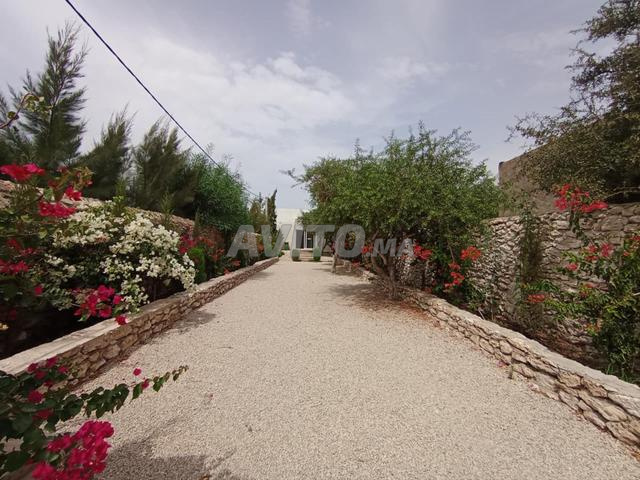 Villa privée avec piscine et jardin - 2