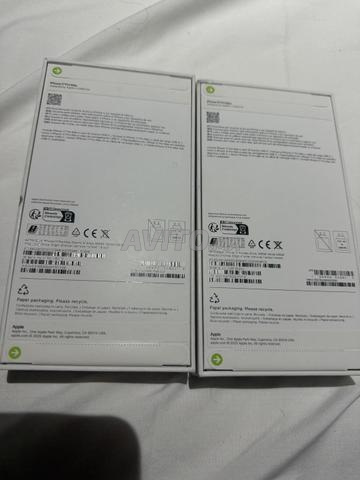 iPhone 17 Pro Max dans sa boîte - 2