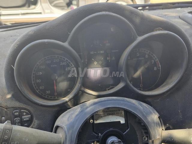Tableau de bord et compteur Alfa Romeo 147 GTA - 2