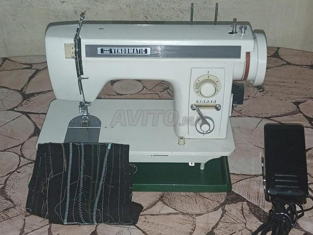 Machine à coudre - 2