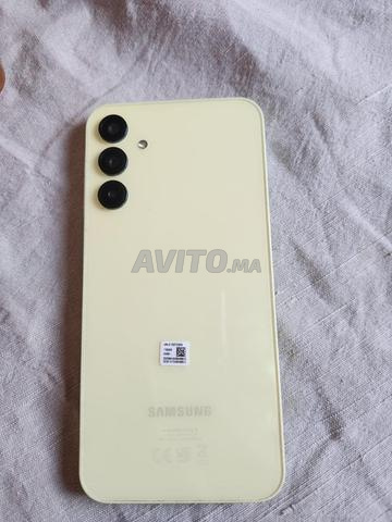 Samsung A15 / 128Go 4 ram / 5000mAh / 120Hz - 2
