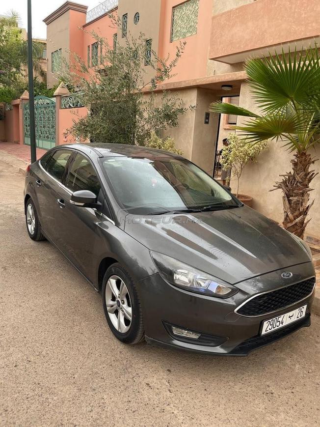Ford Focus 2016 –Bon état - 200 000 km – 1ère main