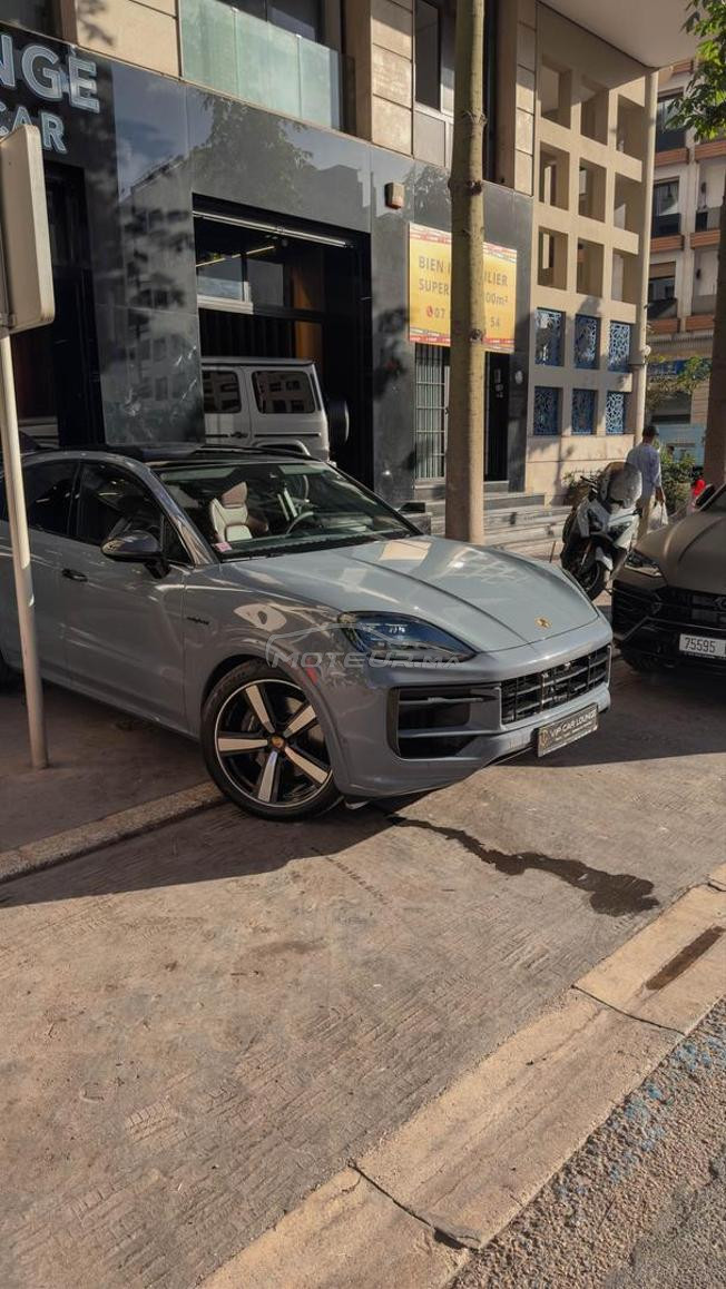 PORSCHE CAYENNE HYBRID 