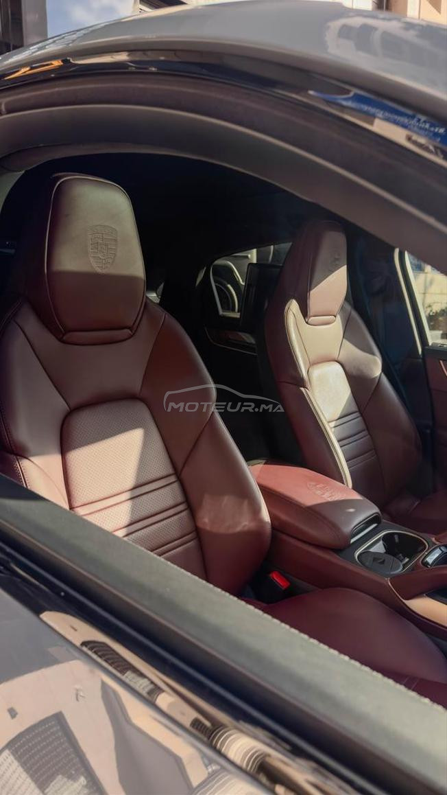 PORSCHE CAYENNE HYBRID 