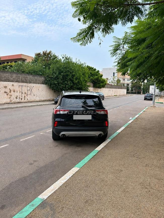 🚗 Ford Kuga Titanium – Modèle 2022