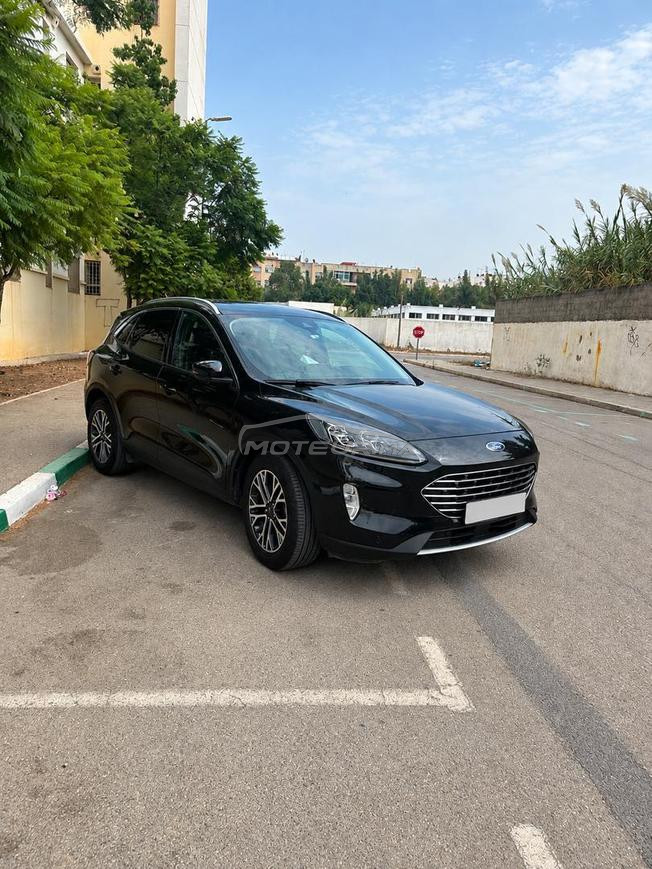 🚗 Ford Kuga Titanium – Modèle 2022