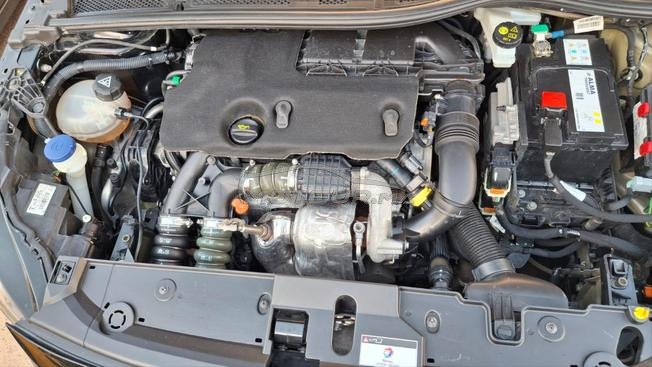 208 Peugeot 