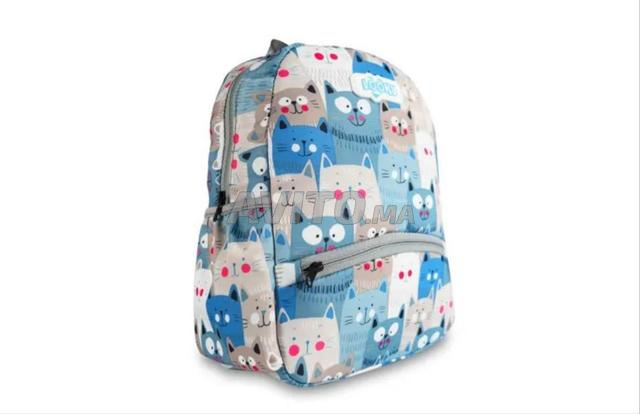 Sac à dos 30 cm avec 2 poches en tissu satiné