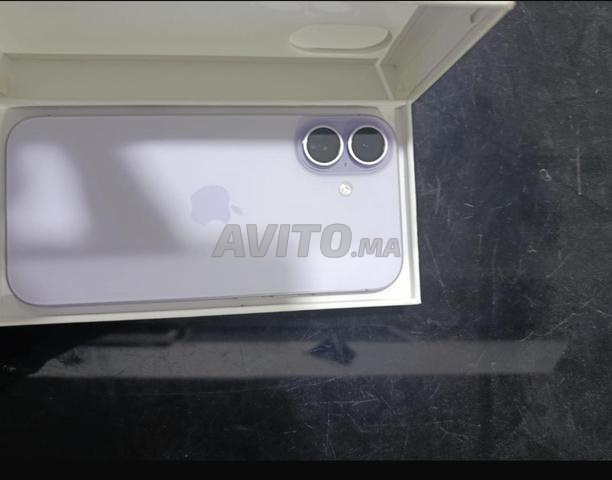 iPhone 17 Normal 256GB Violet - Batterie 100% - 2