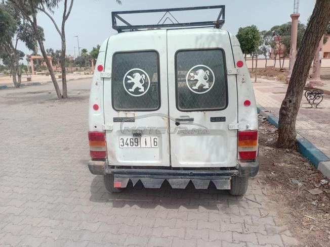 Lada 1500 Diesel Manuelle 2000 à Ben Guerir