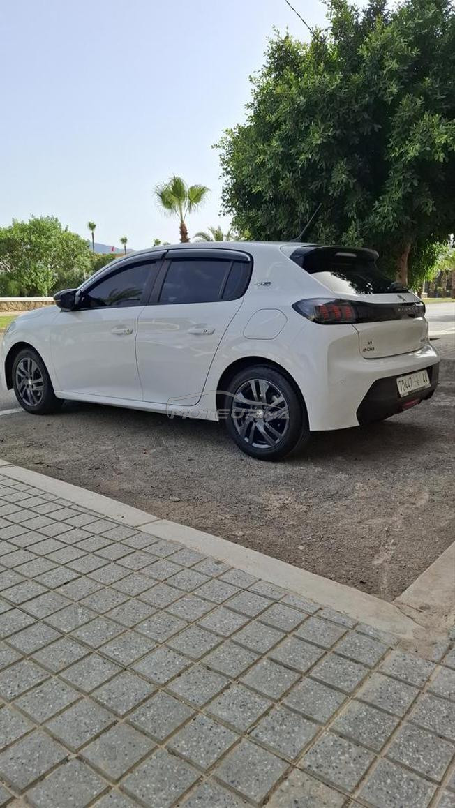 peugeut 208 