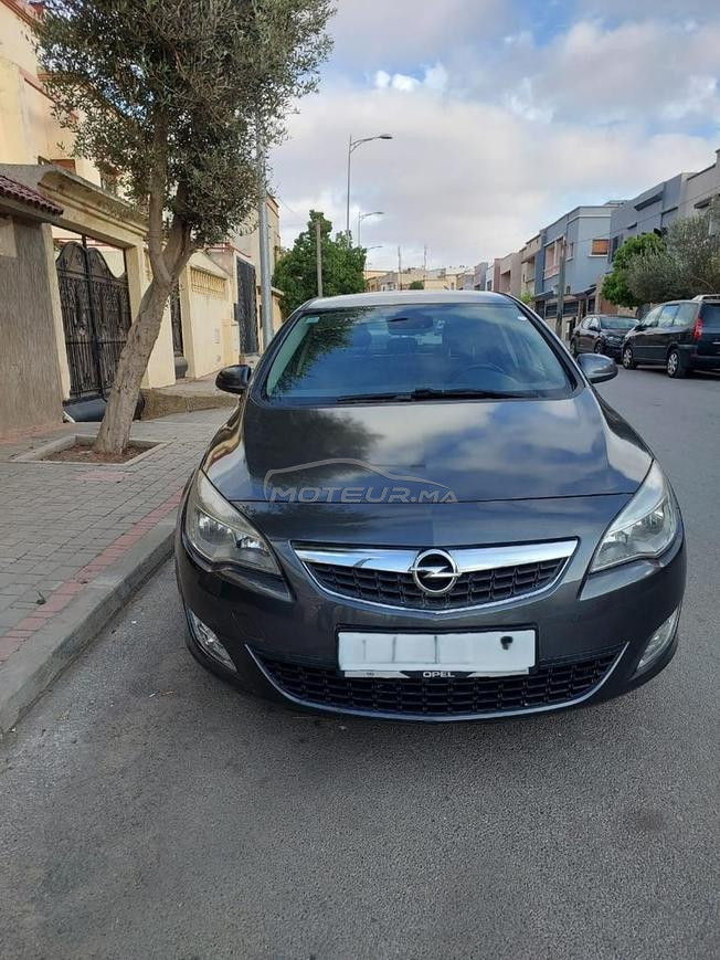 À VENDRE – Opel Astra  2012 Diesel 